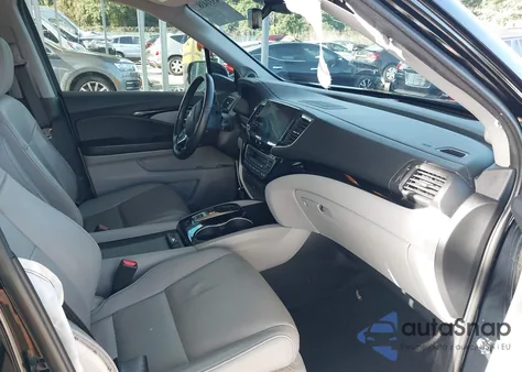 2019 Honda Pilot Touring из США, поврежденный, VIN 5FNYF6H68KB036990
